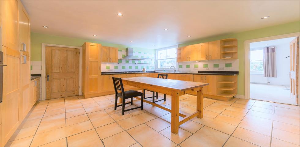 			NEW INSTRUCTION, 4 Bedroom, 1 bath, 1 reception Flat			 Mill Lane, WEST HAMPSTEAD